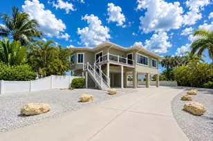 140 50th St, Holmes Beach, FL 34217 - Photo 41