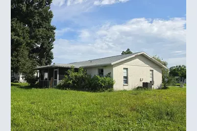 586 Altoona Street NW, Port Charlotte, FL 33948 - Photo 3