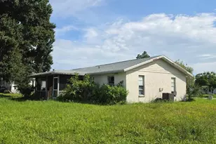 586 Altoona St NW, Port Charlotte, FL 33948 - Photo 3