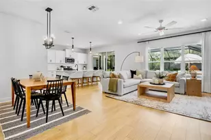 10113 Canaveral Cir, Sarasota, FL 34241 - Photo 9