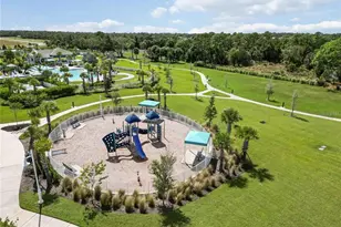 10113 Canaveral Cir, Sarasota, FL 34241 - Photo 33