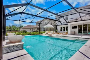 10113 Canaveral Cir, Sarasota, FL 34241 - Photo 3