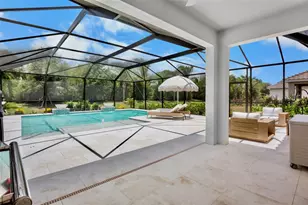 10113 Canaveral Cir, Sarasota, FL 34241 - Photo 7