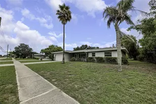 2077 Druid Road E, Clearwater, FL 33764 - Photo 7