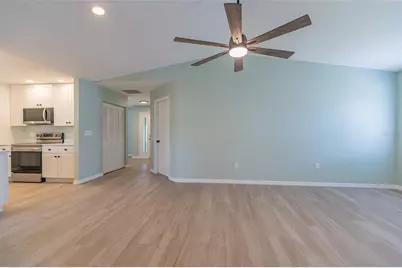 4005 17th Avenue W, Bradenton, FL 34205 - Photo 9