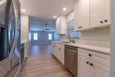 4005 17th Avenue W, Bradenton, FL 34205 - Photo 5