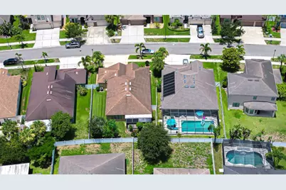 8443 White Poplar Drive, Riverview, FL 33578 - Photo 11