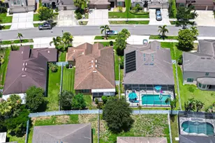 8443 White Poplar Dr, Riverview, FL 33578 - Photo 9