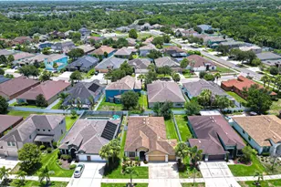 8443 White Poplar Dr, Riverview, FL 33578 - Photo 9
