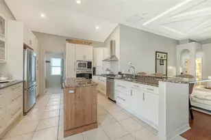 5122 Creekside Trail, Sarasota, FL 34243 - Photo 3