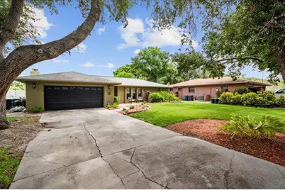 4346 Meadowland Circle, Sarasota, FL 34233 - Photo 11