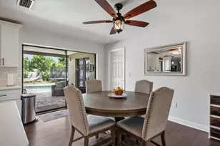 4346 Meadowland Cir, Sarasota, FL 34233 - Photo 9