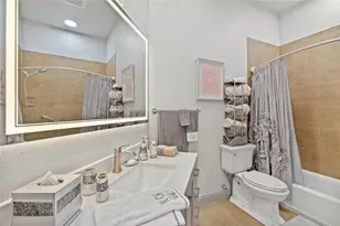 10 Franklin Ct S, Saint Petersburg, FL 33711 - Photo 21