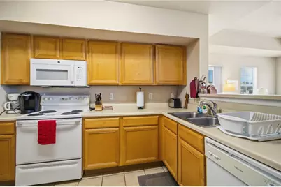 1000 Villagio Circle #201, Sarasota, FL 34237 - Photo 13