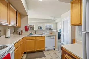 1000 Villagio Cir, Sarasota, FL 34237 - Photo 17