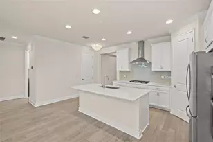 5690 Long Shore Loop, Sarasota, FL 34238 - Photo 3