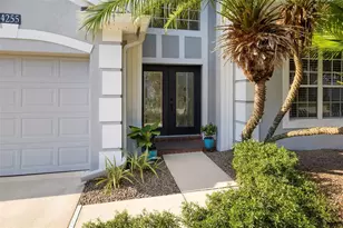 4255 67th Ave Cir E, Sarasota, FL 34243 - Photo 3