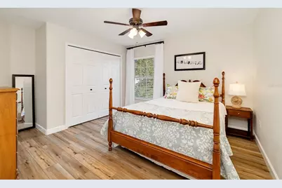 4255 67th Avenue Circle E, Sarasota, FL 34243 - Photo 39