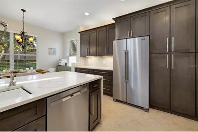 4255 67th Avenue Circle E, Sarasota, FL 34243 - Photo 13