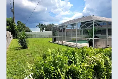 2705 SE 17th Avenue, Cape Coral, FL 33904 - Photo 3