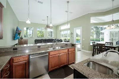5429 Burnt Hickory Drive, Valrico, FL 33596 - Photo 9