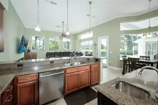 5429 Burnt Hickory Dr, Valrico, FL 33596 - Photo 9