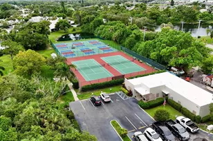 511 Lakeside Dr, Bradenton, FL 34210 - Photo 29