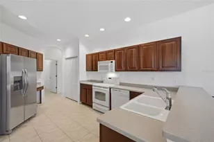 9007 Willowbrook Cir, Bradenton, FL 34212 - Photo 11