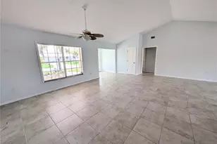 8707 51st Ave W, Bradenton, FL 34210 - Photo 5