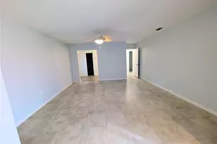 8707 51st Ave W, Bradenton, FL 34210 - Photo 11