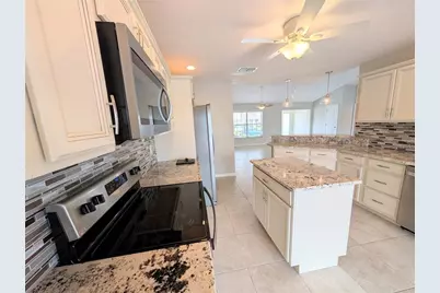 8707 51st Avenue W, Bradenton, FL 34210 - Photo 13