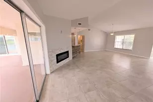 8707 51st Ave W, Bradenton, FL 34210 - Photo 9
