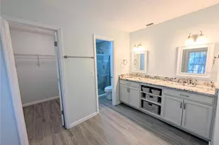 8707 51st Ave W, Bradenton, FL 34210 - Photo 15