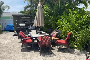 2904 Avenue B, Bradenton Beach, FL 34217 - Photo 9