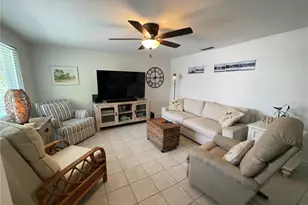 2904 Avenue B, Bradenton Beach, FL 34217 - Photo 3