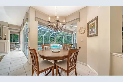 4727 Carrington Circle, Sarasota, FL 34243 - Photo 13