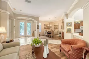 4727 Carrington Cir, Sarasota, FL 34243 - Photo 9