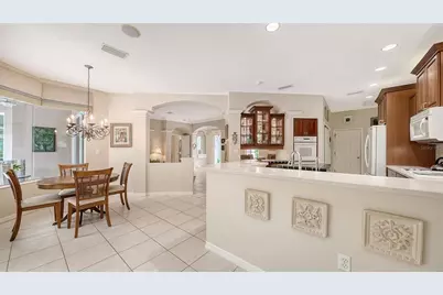4727 Carrington Circle, Sarasota, FL 34243 - Photo 19