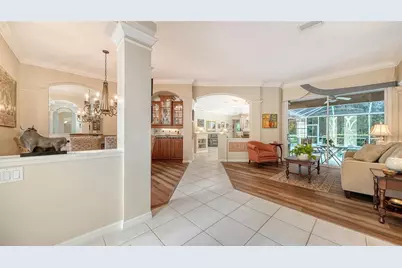 4727 Carrington Circle, Sarasota, FL 34243 - Photo 5