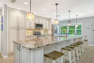 4717 Thomas Hoby Pl, Sarasota, FL 34241 - Photo 9