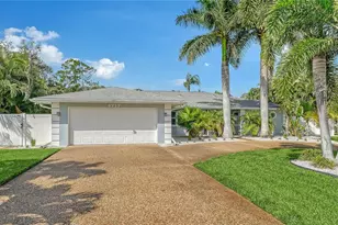 4717 Thomas Hoby Pl, Sarasota, FL 34241 - Photo 3