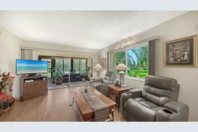 7031 Bright Creek Drive #4, Sarasota, FL 34231 - Photo 15