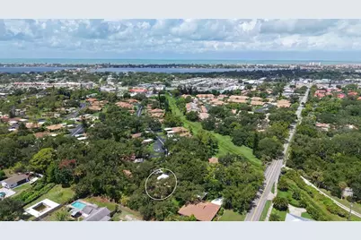 7031 Bright Creek Drive #4, Sarasota, FL 34231 - Photo 5