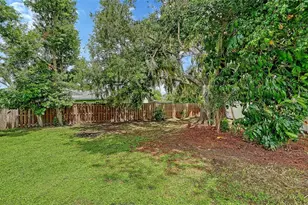 4736 Charing Cross Rd, Sarasota, FL 34241 - Photo 27