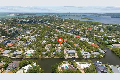 801 Edgemere Lane, Sarasota, FL 34242 - Photo 39