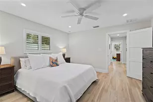 801 Edgemere Ln, Sarasota, FL 34242 - Photo 15