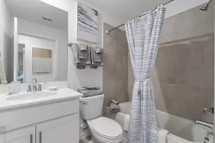 12470 Wellen Golf St, Venice, FL 34293 - Photo 27