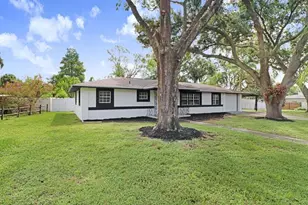 12113 Midlake Dr, Tampa, FL 33612 - Photo 43