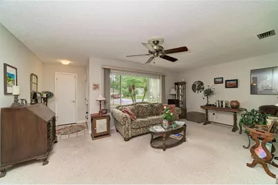 4723 Palm Aire Circle, Sarasota, FL 34243 - Photo 11