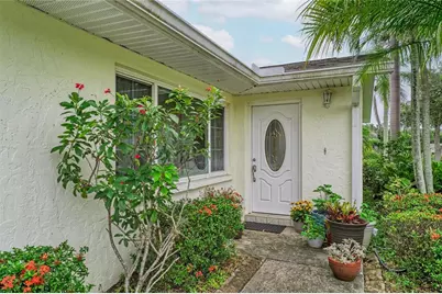 4723 Palm Aire Circle, Sarasota, FL 34243 - Photo 7